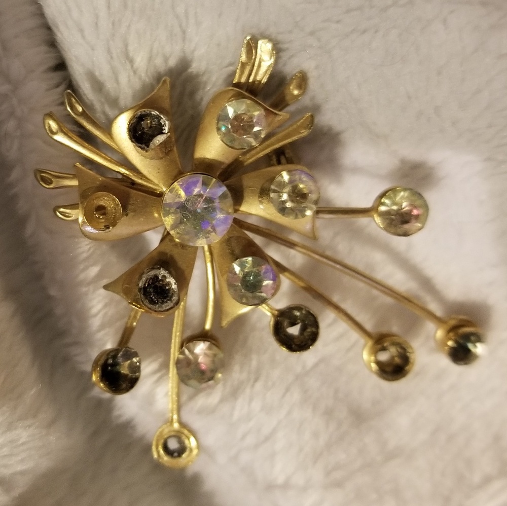 3 brooches